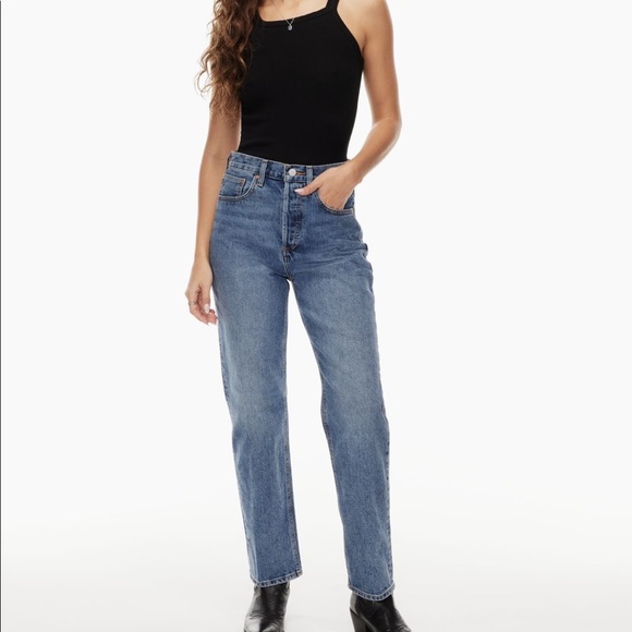 Aritzia Denim Forum Joni Loose Jeans in Mid-dark Wash - Picture 1 of 7